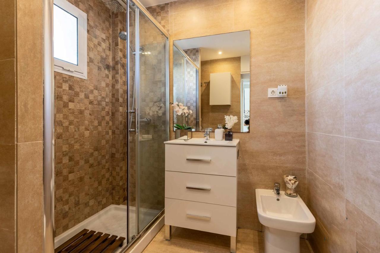 Apartamento En La Playa En Paseo Maritimo Málaga Dış mekan fotoğraf